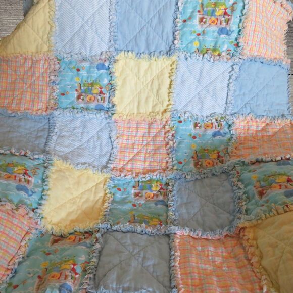 Flannel Rag Quilt With Batting 41x35 Noah's Ark Throw - Picture 1 of 14